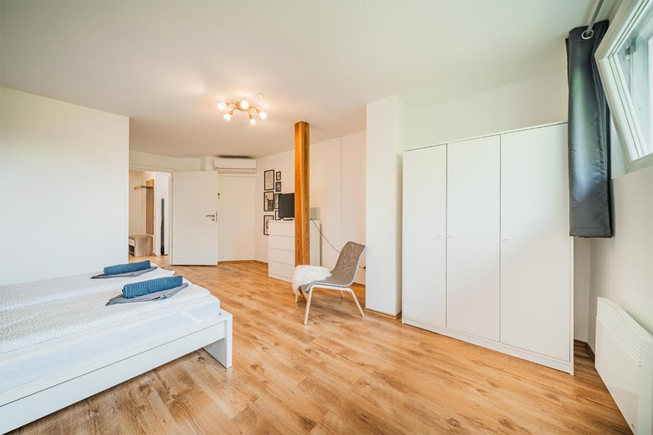 Panorama-Apartments In Unmittelbarer See-Nahe Schiefling am See Exterior photo